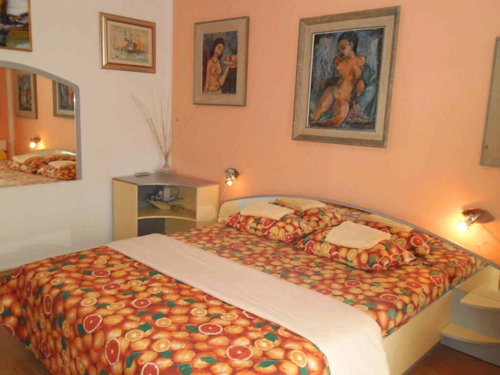 Apartments Kestenovi Dvori Opatija Oda fotoğraf